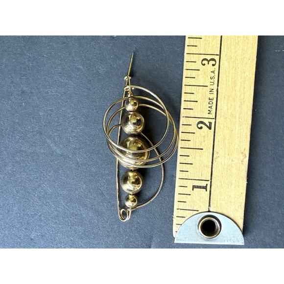 Vintage Brooch Pin Wire Wrapped Gold Tone Abstract Deco Art To Wear MCM Artsy - Picture 3 of 5